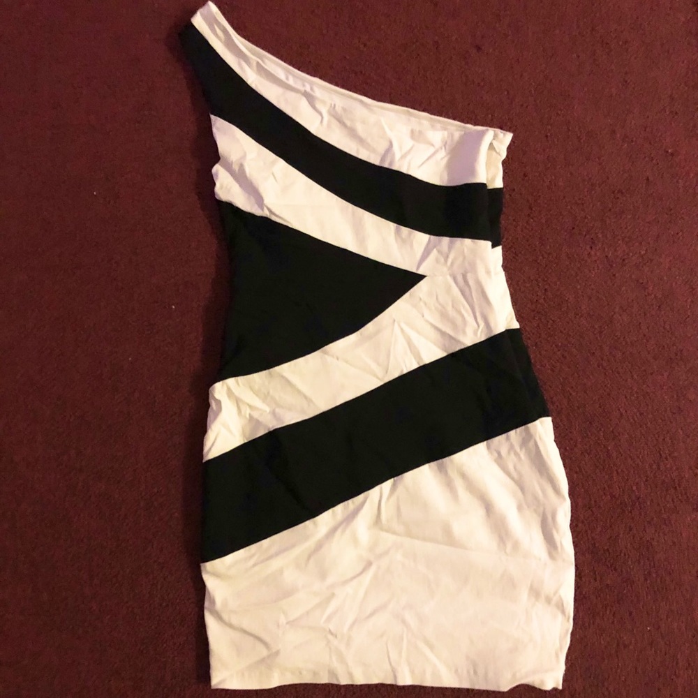 Forever21 One Shoulder Black & White BodyCon Dress